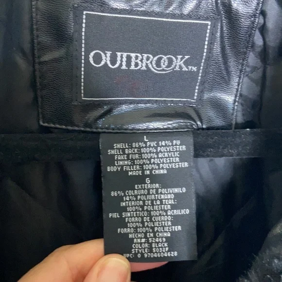 Outbrook | Y2K black vinyl and faux fur aviator jacket Size L - Picture 9 of 9
